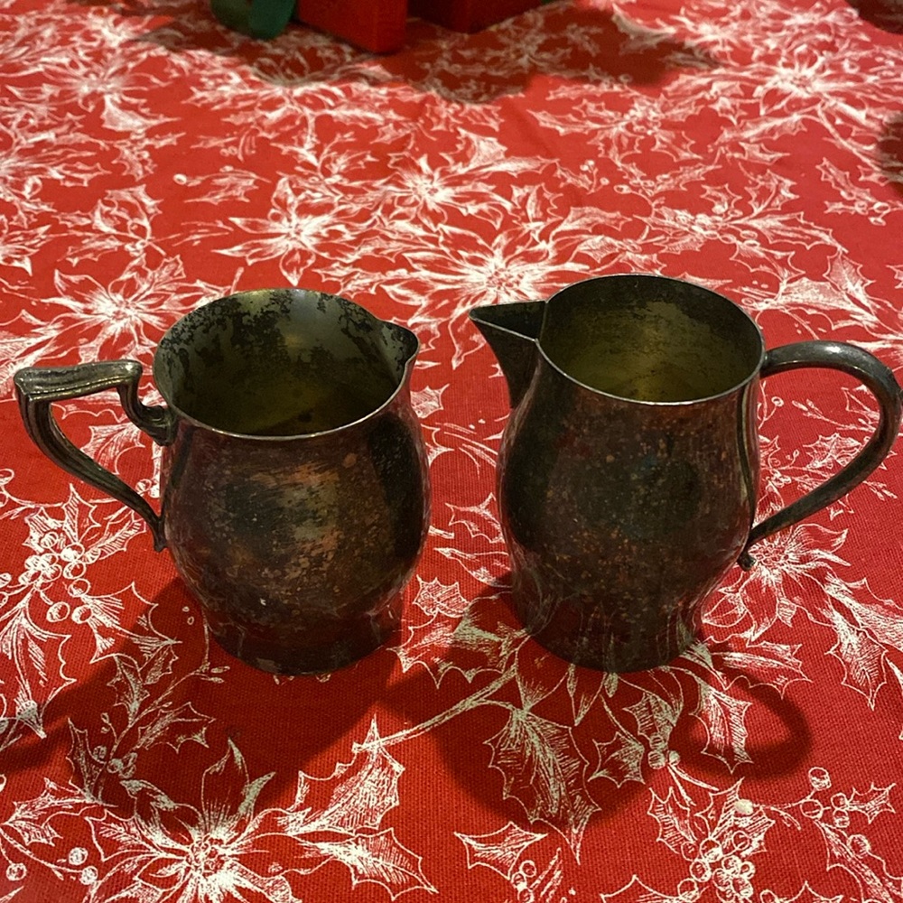 Vintage Paul Revere Pair of Creamers